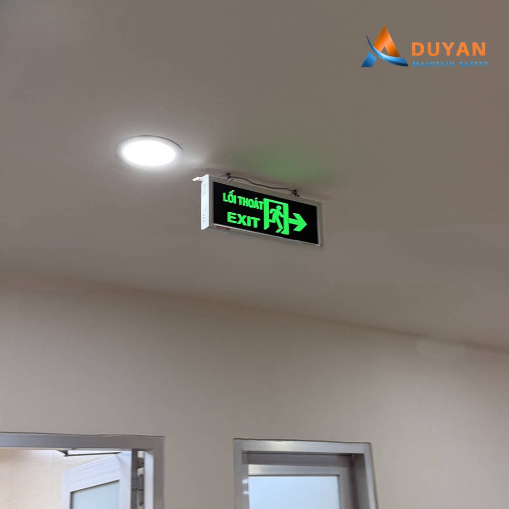 Đèn exit 1 mặt kentom 03