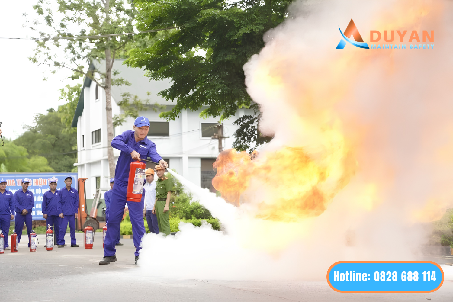 Thực hành sử dụng bình chữa cháy 83MEC chính hãng