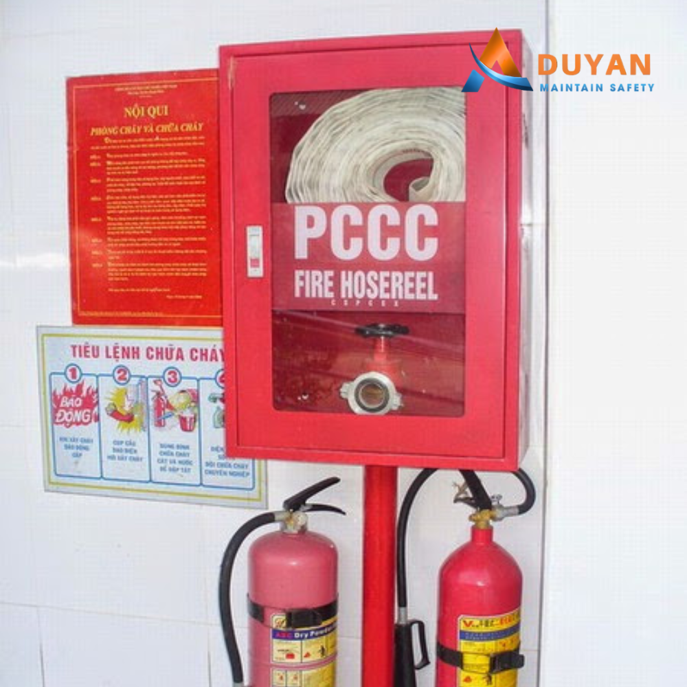 Tủ chữa cháy vách tường 06